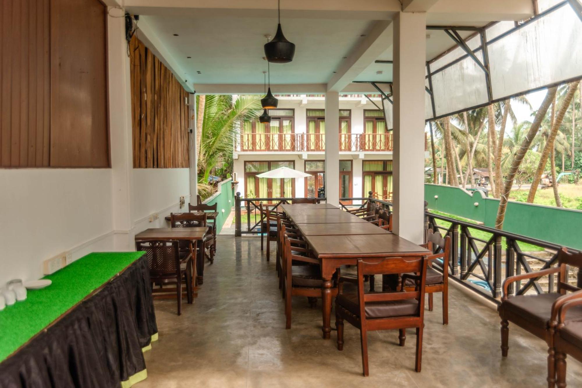 Hotel Sea Trails Bentota Exterior foto